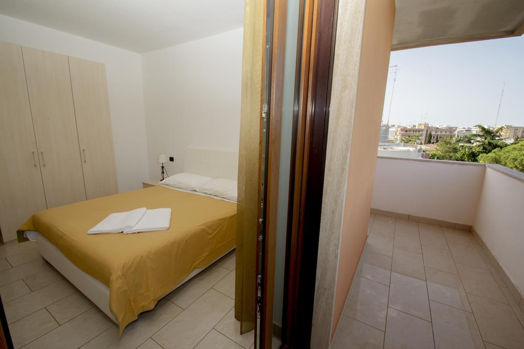 Twin Towers Rooms Lecce Exterior foto